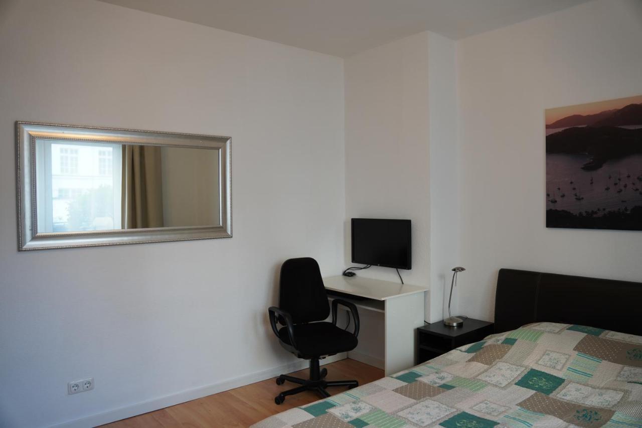 Bright, Spacious Apartment With A Lovely Terrace In The Heart Of Аахен Екстериор снимка
